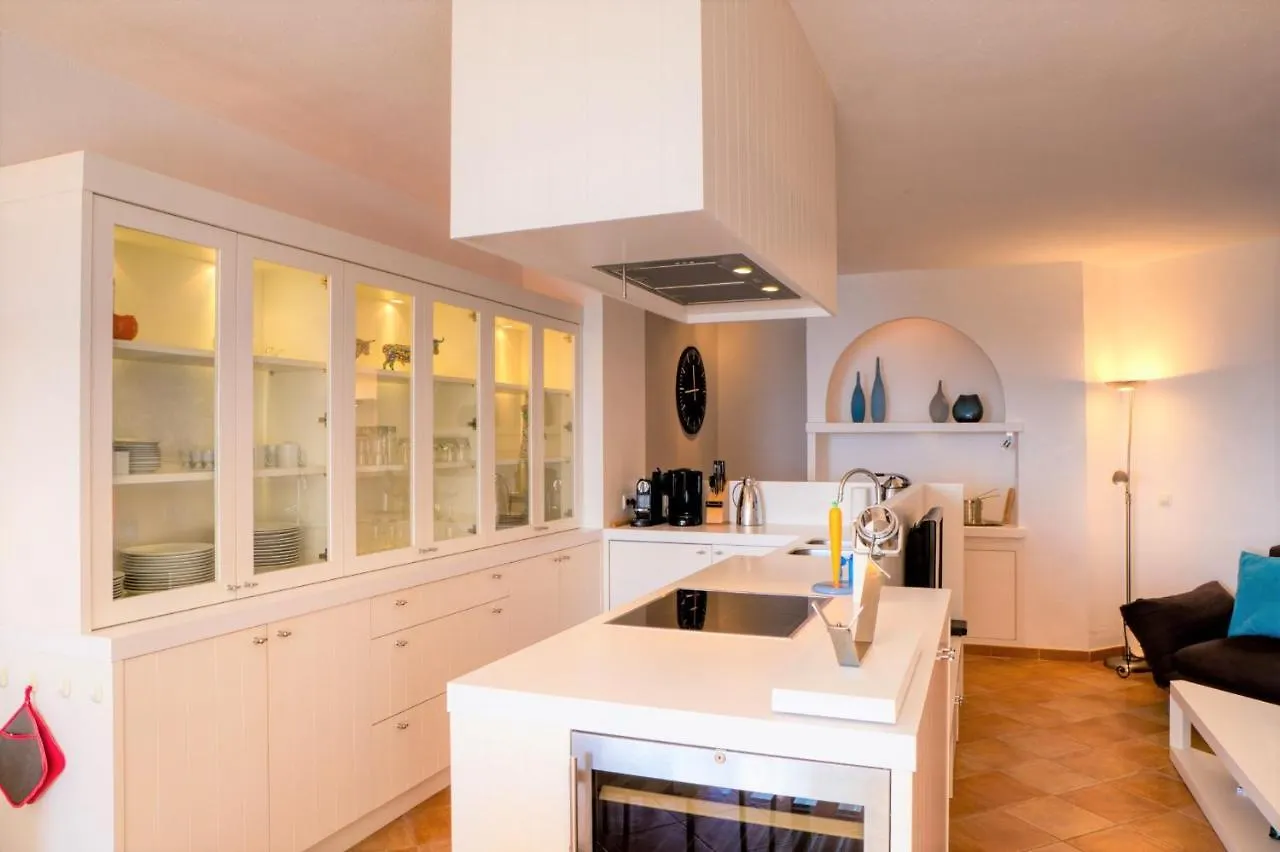 K139 Cabopino Apartment Marbella