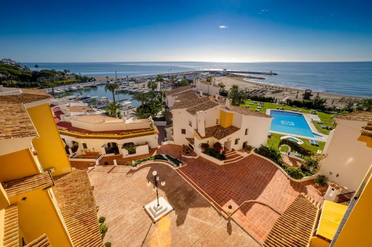 K139 Cabopino Apartment Marbella