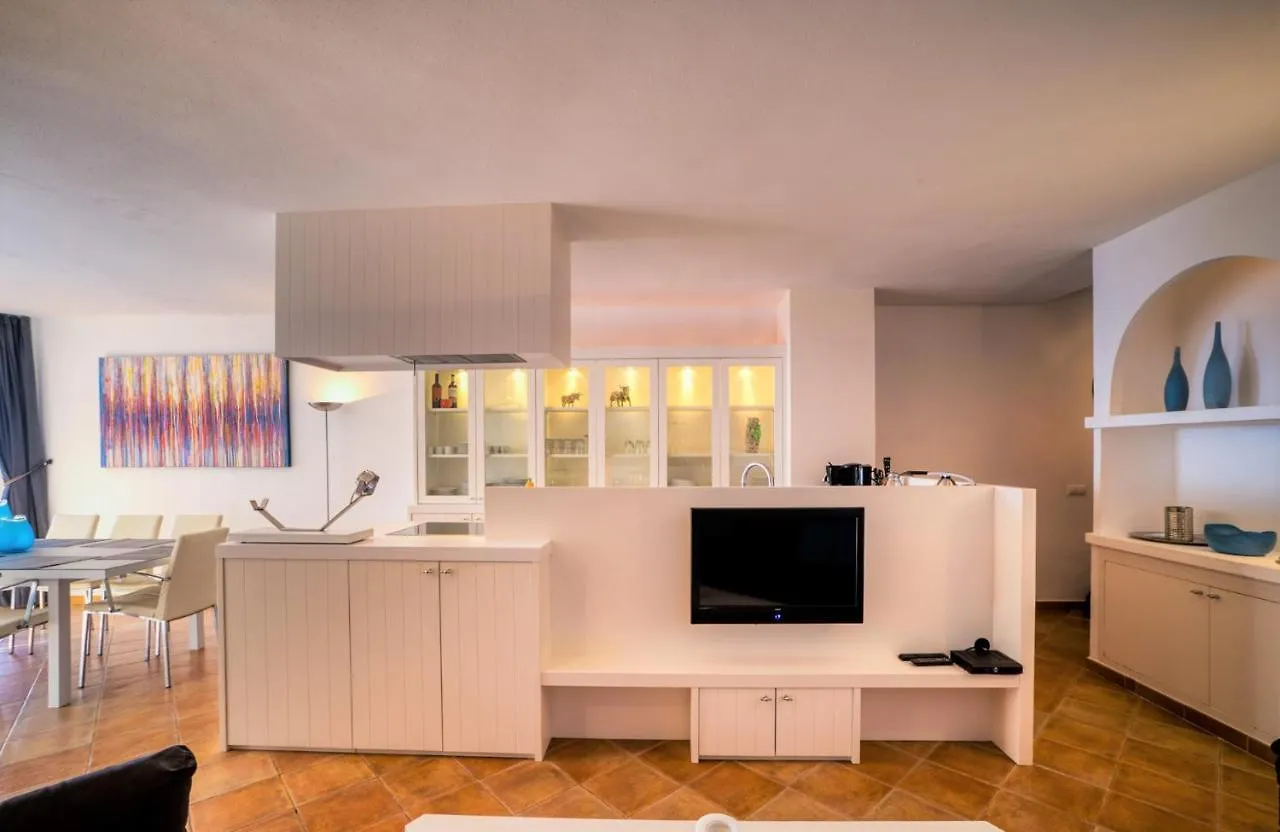 K139 Cabopino Apartment Marbella