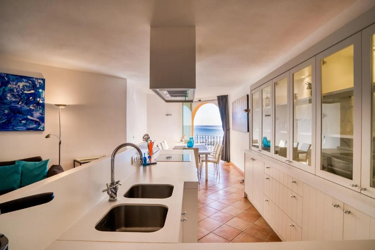 K139 Cabopino Apartment Marbella